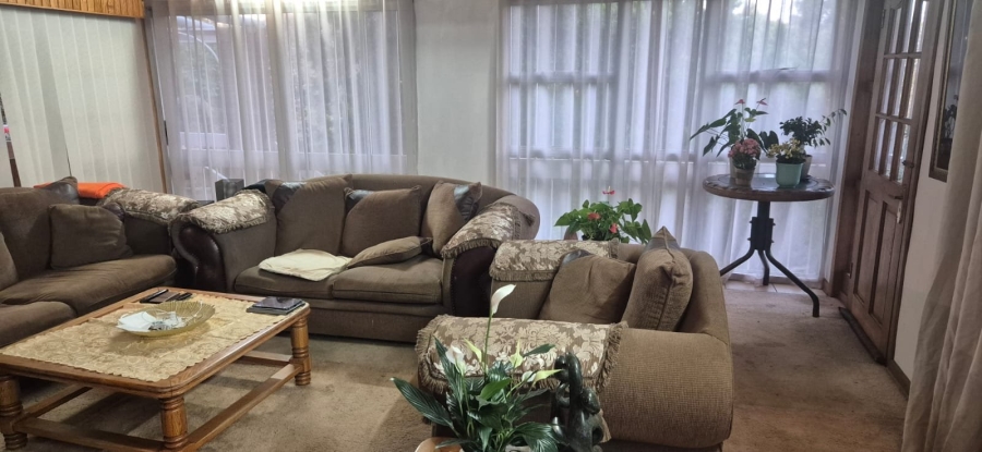 5 Bedroom Property for Sale in Heuwelsig Free State